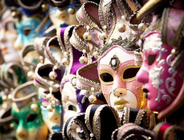 Mardi Gras Mask Jewlery Stand